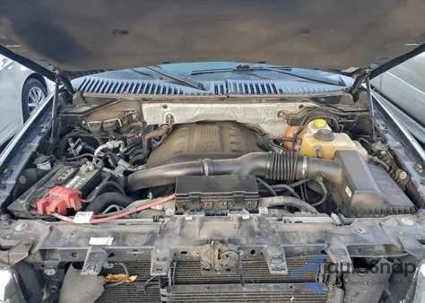 2016 Ford Expedition Xlt z USA, uszkodzony, nr VIN 1FMJU1JT8GEF35304